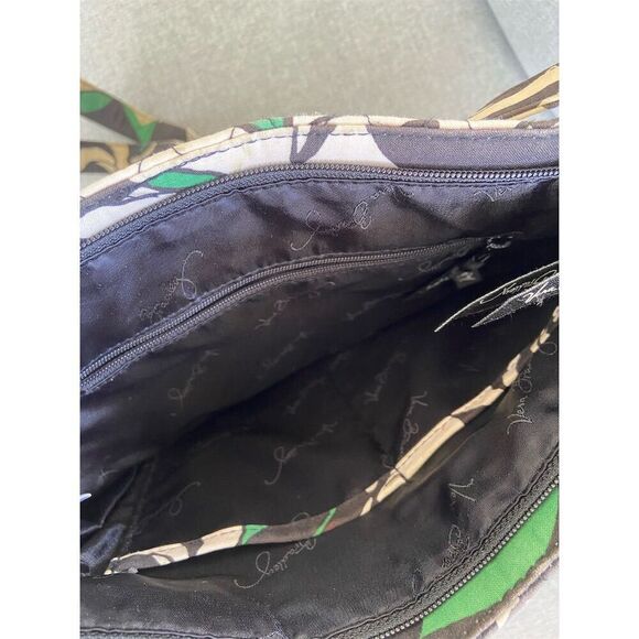 Vera Bradley Triple Zip Hipster Crossbody Bag Floral Green/Black/White - Picture 3 of 3